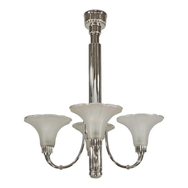 Petitot French Art Deco 4-Arm Chandelier 1930s - Trumpet Frosted Glass & Nickel For Sale