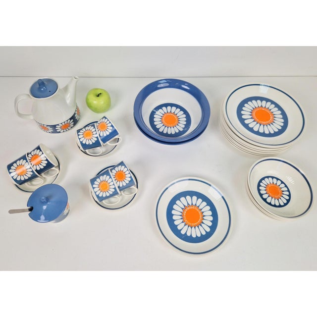 Daisy Turi Tableware from Figgjo Flint, Norway, 1960s, Set of 24 For Sale - Image 16 of 18
