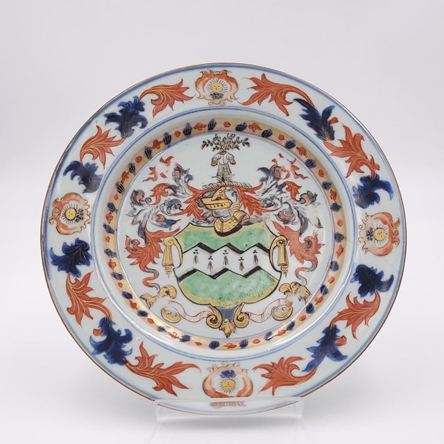 Mid 18th Century Circa 1750 Early Armorial Plates, China, a Pair For Sale - Image 5 of 11