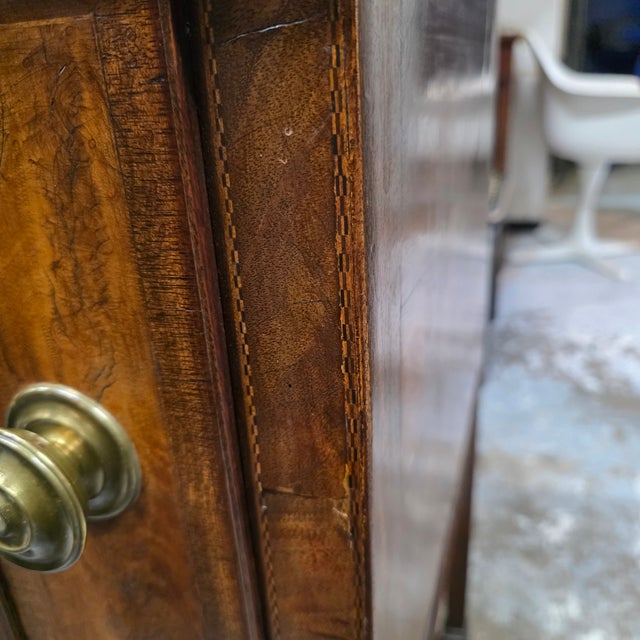 Antique Circa 1795-1810 English George III Flame Mahogany Cabinet Sideboard With Cellarette Drawers For Sale - Image 11 of 18