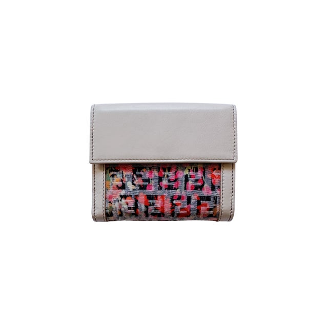 2000 - 2009 Vintage Fendi Floral Wallet For Sale - Image 5 of 6