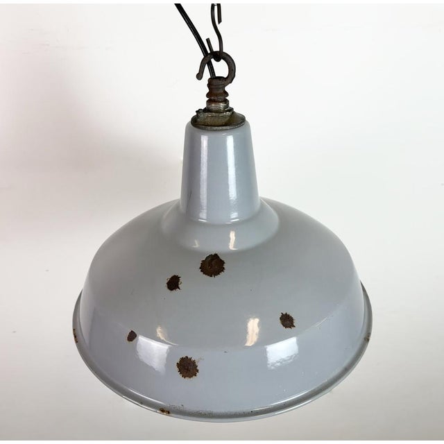 Metal Industrial British Grey Enamel Factory Pendant Lamp from Benjamin Electric Manufacturing Company, 1960s For Sale - Image 7 of 17