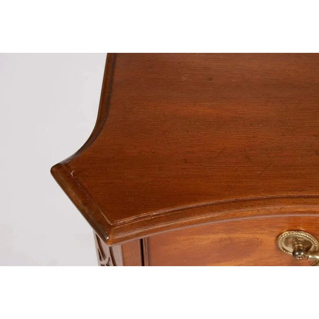 Kittinger Williamsburg Collection Mahogany Serpentine Chest Cw 176 For Sale In Cleveland - Image 6 of 13