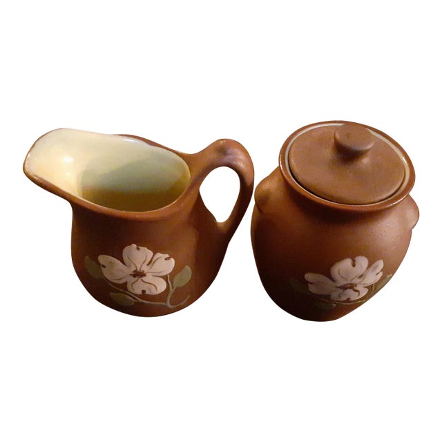Vintage Pigeon Forge Pottery Tennessee Creamer & Sugar Set- 2 Pieces For Sale