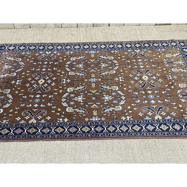 Pakistani Rug in Handmade Wool For Sale - Image 4 of 10