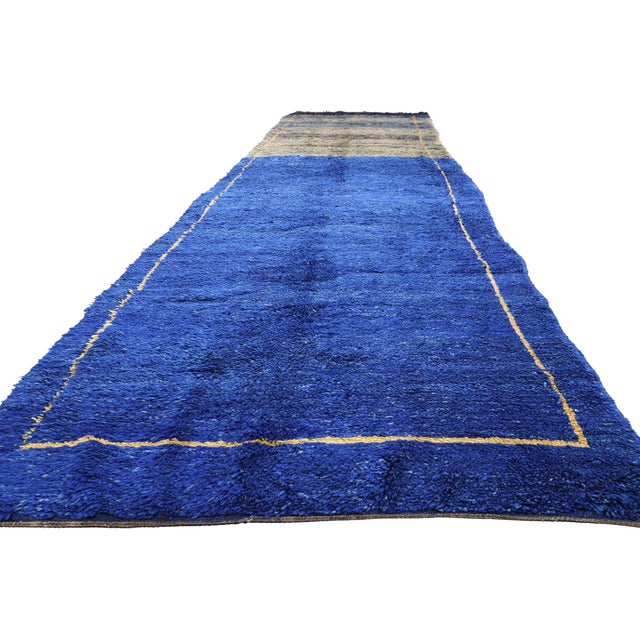 Abstract Vintage Beni M'Guild Moroccan Rug, 05'02 X 20'07 For Sale - Image 3 of 10