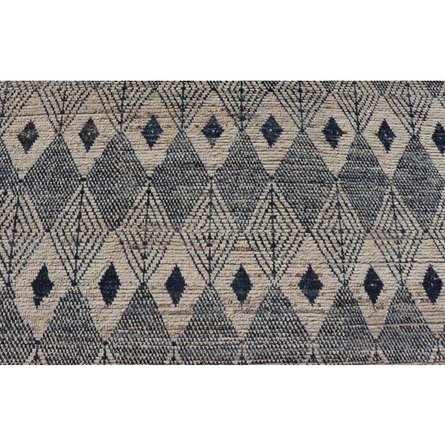 Keivan Woven Arts Hand-Knotted Modern Rug in Navy Blue & Off White 10'6 X 13'0 For Sale - Image 4 of 12