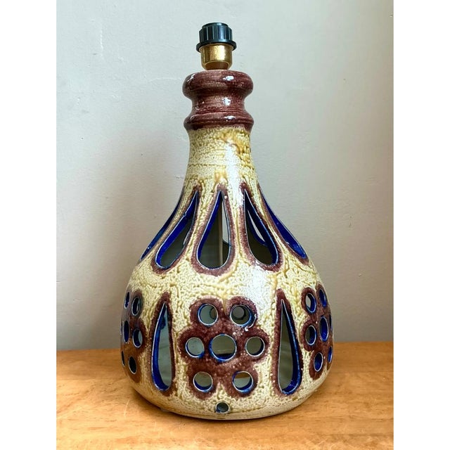 Vintage Mid-Century Modern Pierced Ceramic Table Lamp For Sale In West Palm - Image 6 of 12