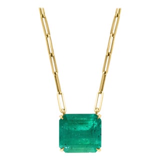 Vintage GIA Certified 20 Ct Emerald cut Colombian Emerald Necklace 18 Kt Y Gold For Sale