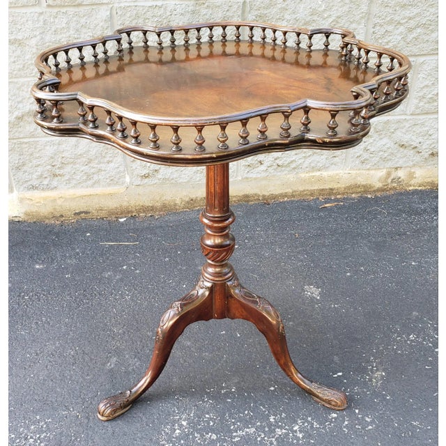 Late 19th Century Late Victorian Walnut Galleried Tilt-Top Table, Circa 1890s For Sale - Image 5 of 11