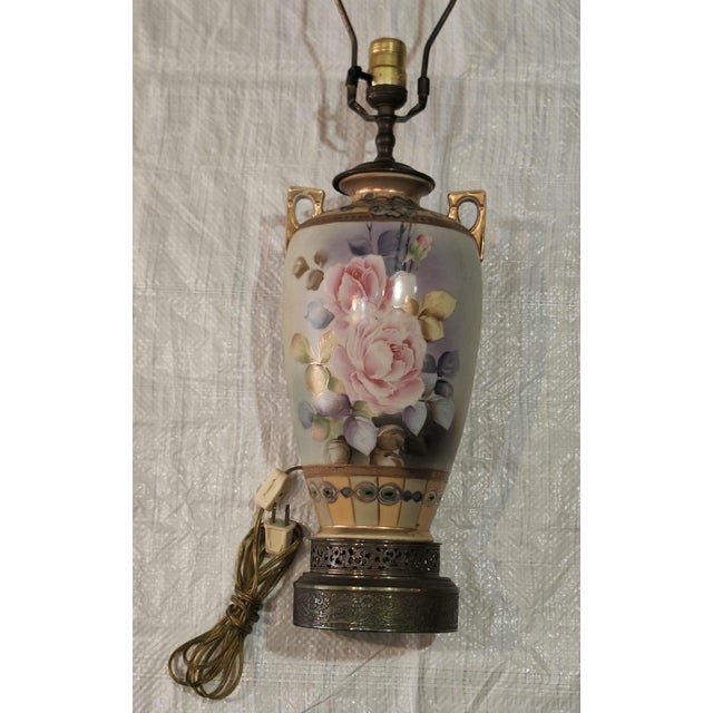 Hollywood Regency Vintage Hand-Painted Porcelain Rose Urn Table Lamp With Ornate Metal Base For Sale - Image 3 of 7