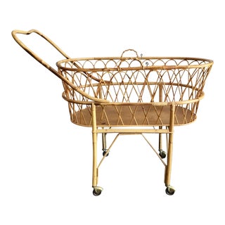 Vintage Boho-Chic Mid-Century Rattan Bassinet For Sale