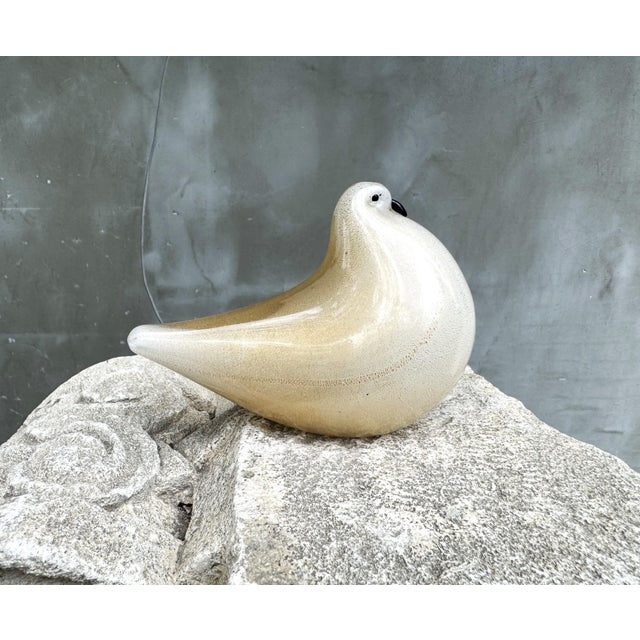 A refined Murano glass dove sculpture produced by Barovier & Toso, one of the most celebrated Venetian glassmakers of the...