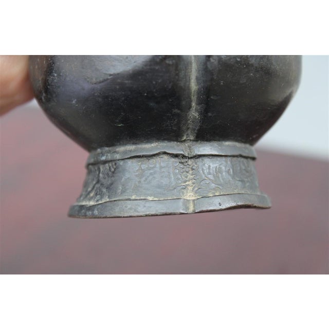 Antique Japanese Vase in Bronze with Elephants, 1700 For Sale - Image 6 of 16