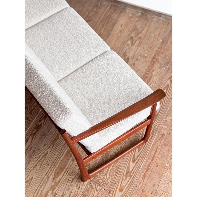 Wood FD130/3 3-Seater Sofa with Bouclé Cover by Peter Hvidt for Cado For Sale - Image 7 of 18