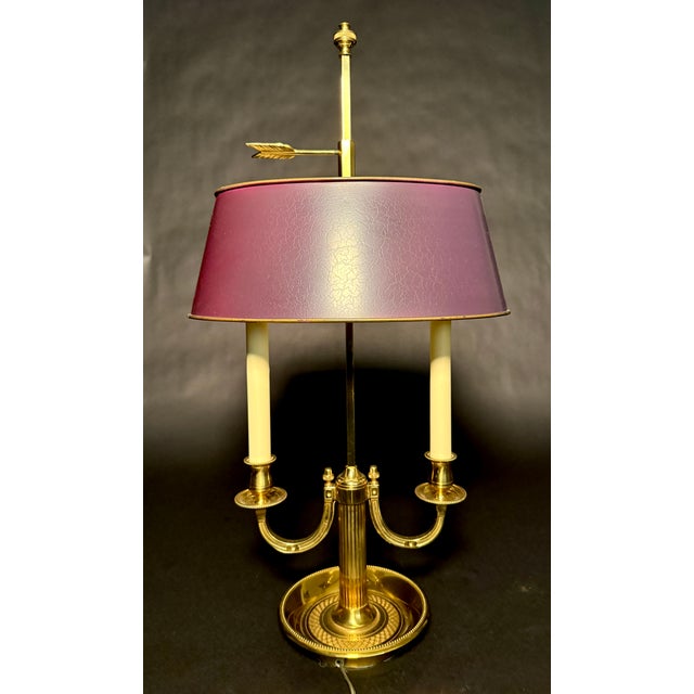 French Late 20th Century Louis XVI Style Brass Bouillotte Lamp With Adjustable Tole Shade For Sale - Image 3 of 11