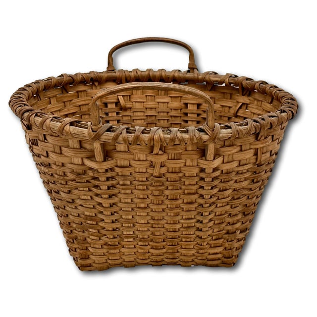 Excellent Smaller 10 Inch Size Antique American Hand Woven Ash Splint Berry Basket With Nice Patina - Late 19th Century For Sale In Boston - Image 6 of 18
