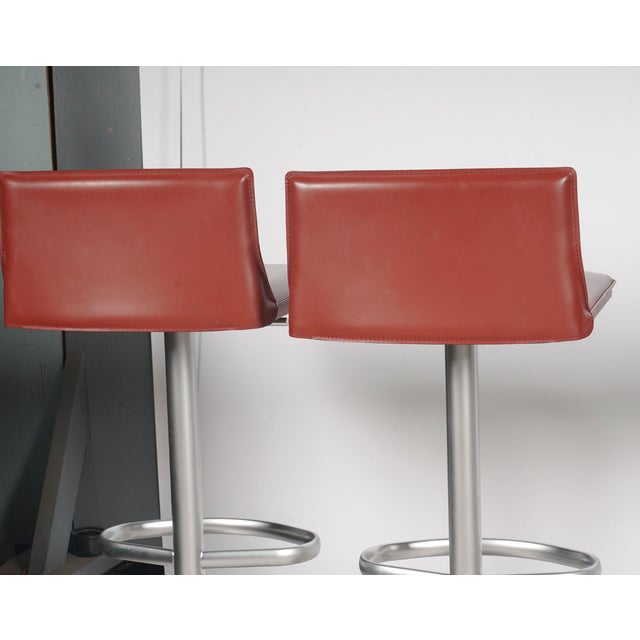 Postmodern Set of Four Frag Bottega Italian Red Leather Adjustable Swivel Bar Stools For Sale - Image 3 of 10