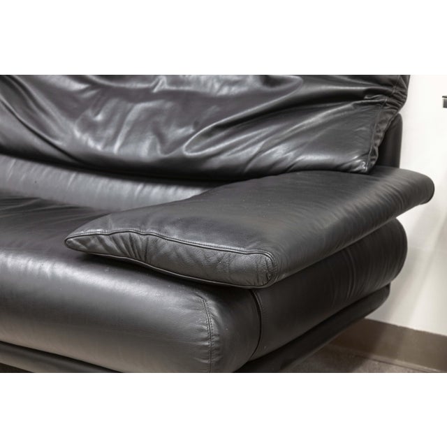 Postmodern Alanda Italian Black Leather Sofa by Paola Pive for B&b Italia For Sale In Detroit - Image 6 of 8