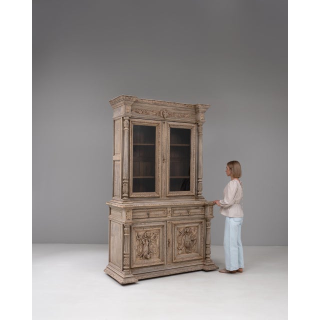 Late 19th Century 1880s Belgian Oak Vitrine with Ornate Carvings For Sale - Image 5 of 18