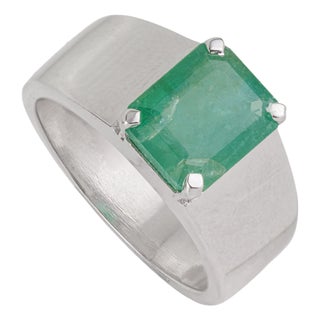 Contemporary Wide Band Octagon 2.74 Ct Green Emerald Statement Signet Ring in Silver Size 5 For Sale