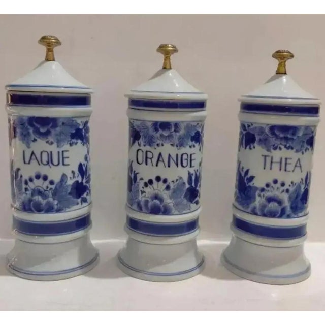 For your consideration. . . A set of blue and white porcelain jars with lids by luxury brand Maitland-Smith. These...