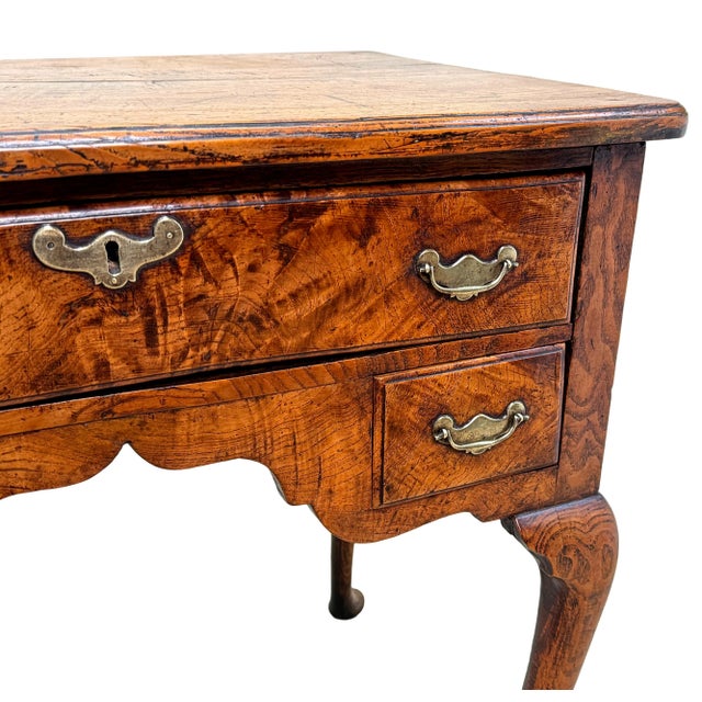 Brown Georgian Quilted Elm Lowboy, 1720s For Sale - Image 8 of 12