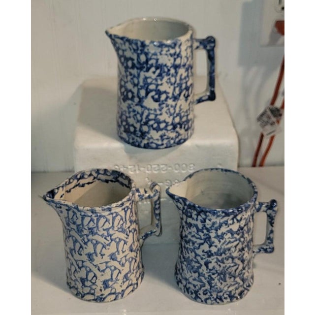Folk Art 19th Century Blue & white sponge ware pottery pitchers - Set of 3 For Sale - Image 3 of 4