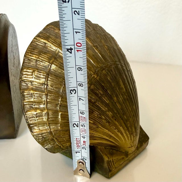 1970s Pair of Vintage PMC Brass Shell Bookends Mid Century Coastal Scallop VTG MCM For Sale - Image 5 of 9