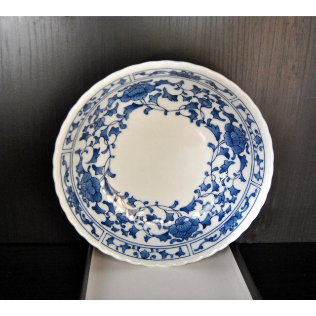 Chinese Lotus Blue White Ming Style Four Character Mark Inscribed Scalloped Dish For Sale In Salt Lake City - Image 6 of 7