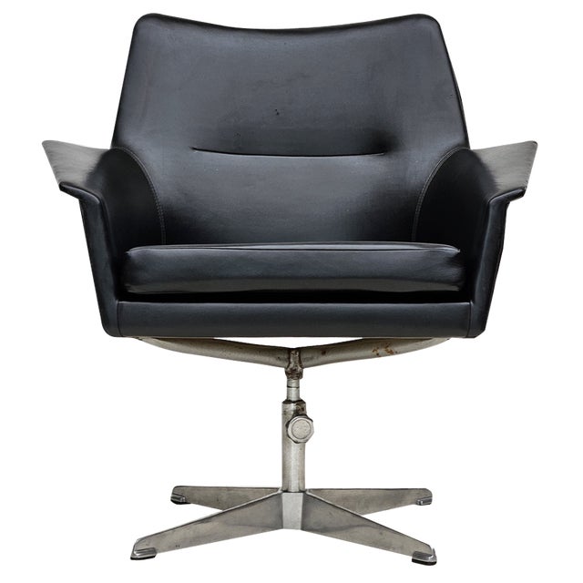 Scandinavian Swivel Chair in Artificial Leather with Cast Aluminum Base, 1950s For Sale