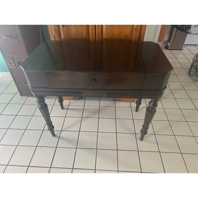 1920s Mahogany Spinet Writing Desk, Attributed to Bay View Furniture Co., Style 357 For Sale - Image 4 of 10