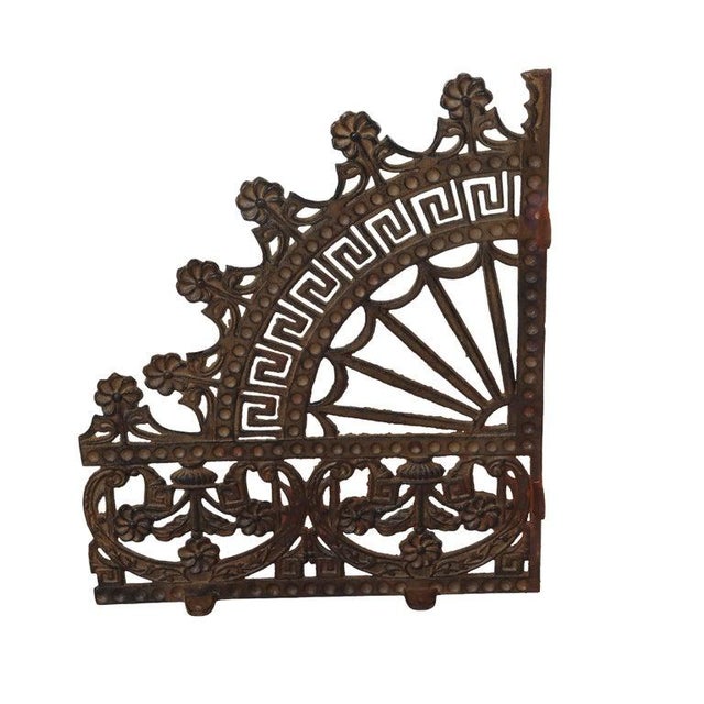 Traditional Aesthetic Wrought Iron Architectural Fan-Form Spandrels C1880 For Sale - Image 3 of 6