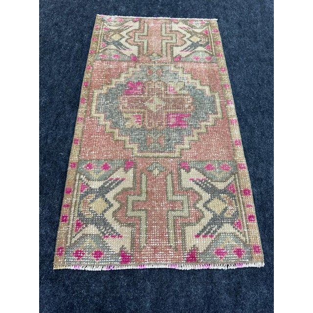 Turkish Yastik Rug 1'7" x 2'11" For Sale - Image 4 of 5