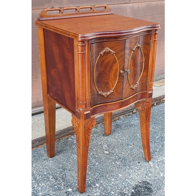 Wood Mid 20th Century French Louis XVI Style Mahogany Galleried Side Cabinet For Sale - Image 7 of 8