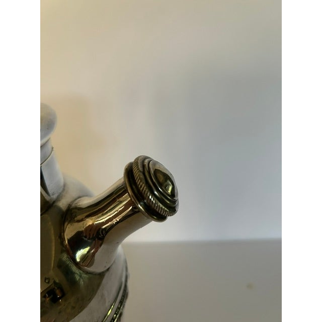 Art Deco 1930s Art Deco Wm Rogers & Sons Silverplate Cocktail Shaker #1768 For Sale - Image 3 of 6