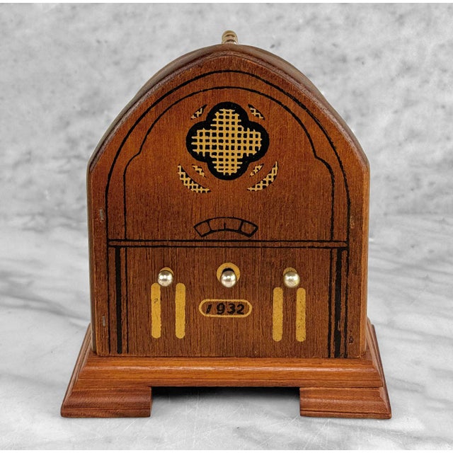 Traditional Vintage Traditional Dome Radio Barware Drink Coasters - Set of 7 For Sale - Image 3 of 9