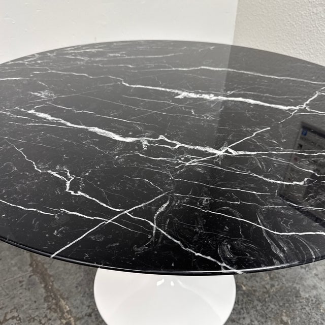Eero Saarinen for Knoll Saarinen Round Dining Table, Vintage For Sale - Image 10 of 12