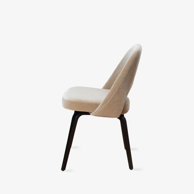 Knoll Saarinen Executive Armless Chair in Mohair & Ebonized Walnut by Eero Saarinen for Knoll, Set of 6 For Sale - Image 4 of 12