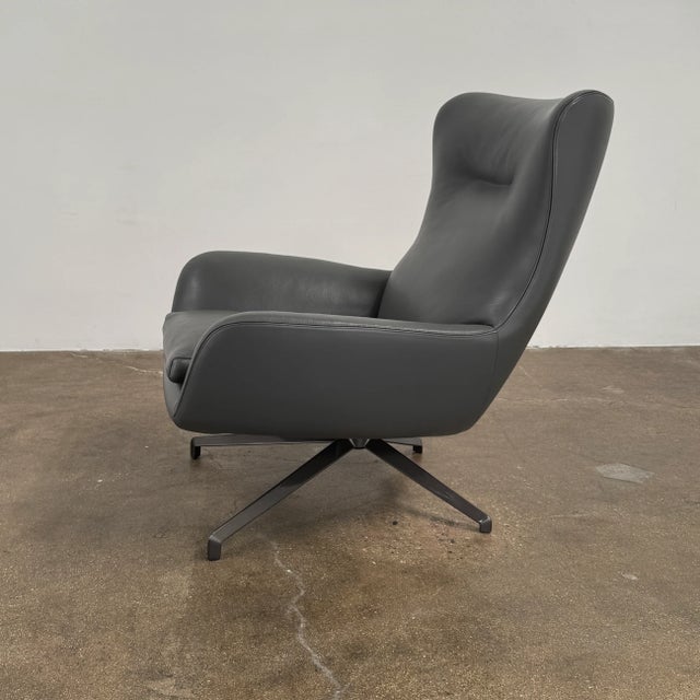 Contemporary Minotti Jensen Swivel Armchair For Sale - Image 3 of 7
