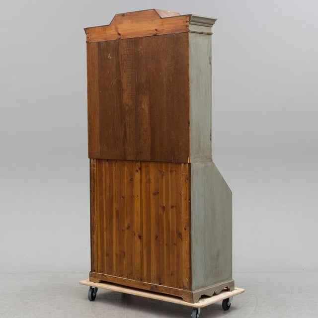 Gray Swedish Gustavian Secretary Cabinet, Late 18th-Early 19th Century For Sale - Image 8 of 9