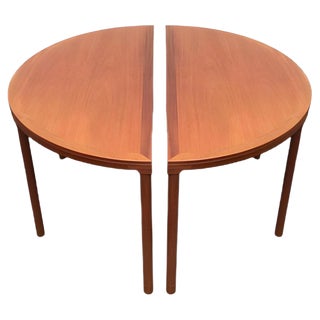 Scandinavian Mid-Century Teak Dining Table For Sale