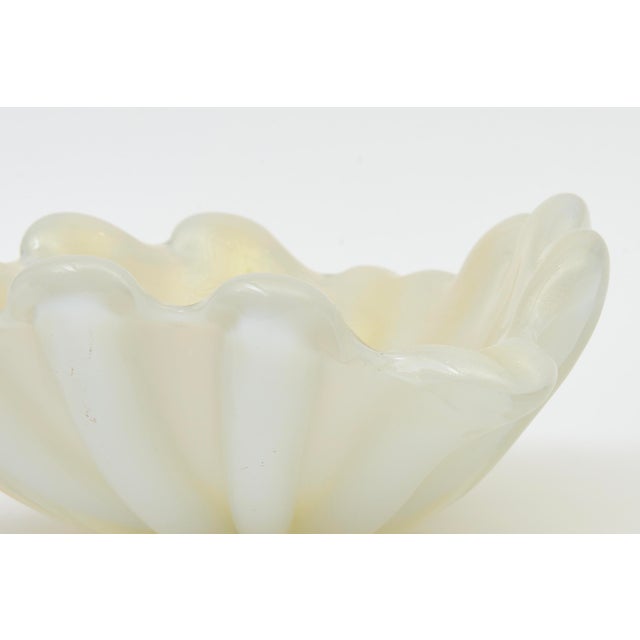 1950s Vintage Murano Opalescent Coastal Clam Shell Glass Bowl by Barovier E Toso, 1950's, Italy For Sale - Image 5 of 12