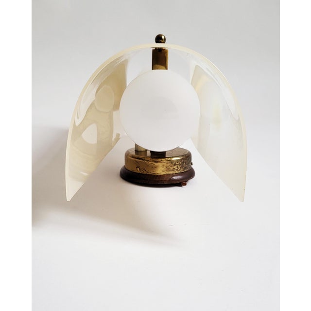 Metal Mid-Century Modern Acrylic and Brass Wall Light, 1950s For Sale - Image 7 of 12