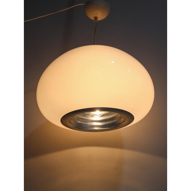 Mid-Century Modern Black and White Pendant Lamp by Achille Castiglioni for Flos, 1960s For Sale - Image 3 of 10