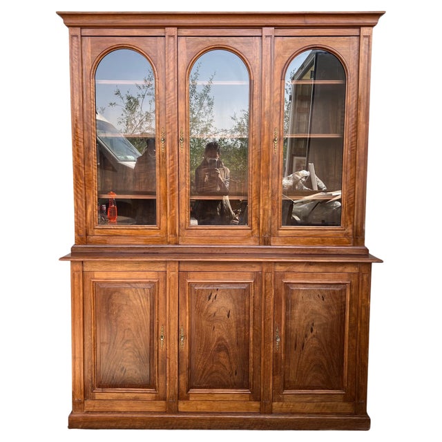 Brown Early 20th Century Bookcase or Vitrine in Spanish Pine with Three Arch Glass Doors For Sale - Image 8 of 18