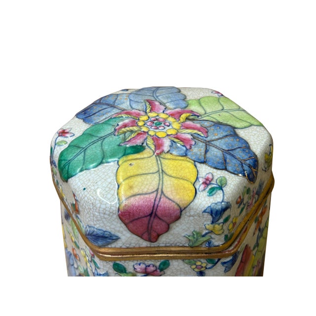 White Chinese Oriental Porcelain Flowers Graphic Hexagonal Display Urn Jar For Sale - Image 8 of 8