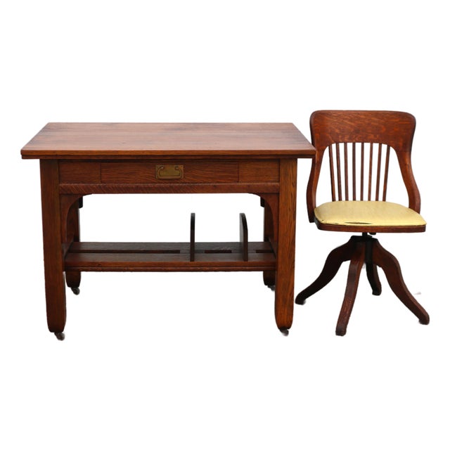 Circa 1910 Quarter-Sawn Tiger Oak Mission Arts and Craft Writing Table on Wheels With Removable Book Shelf and Chair For Sale