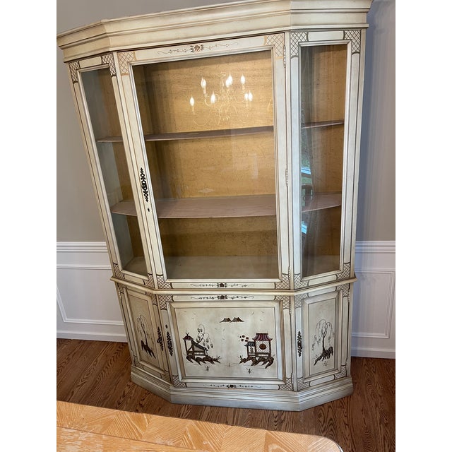 1980s Chinoiserie China Cabinet by Jasper Cabinet For Sale - Image 4 of 14