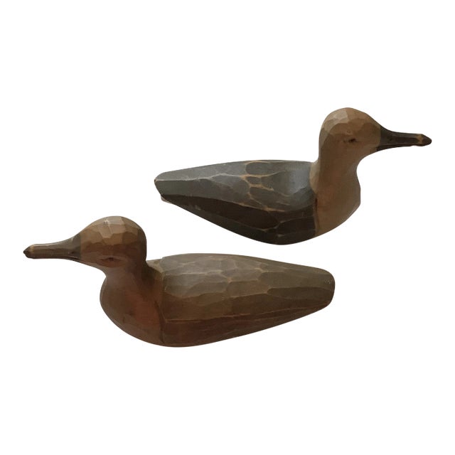 Vintage Late 20th Century Rustic Wood Carved Light & Dark Seagulls Figurines - a Pair For Sale